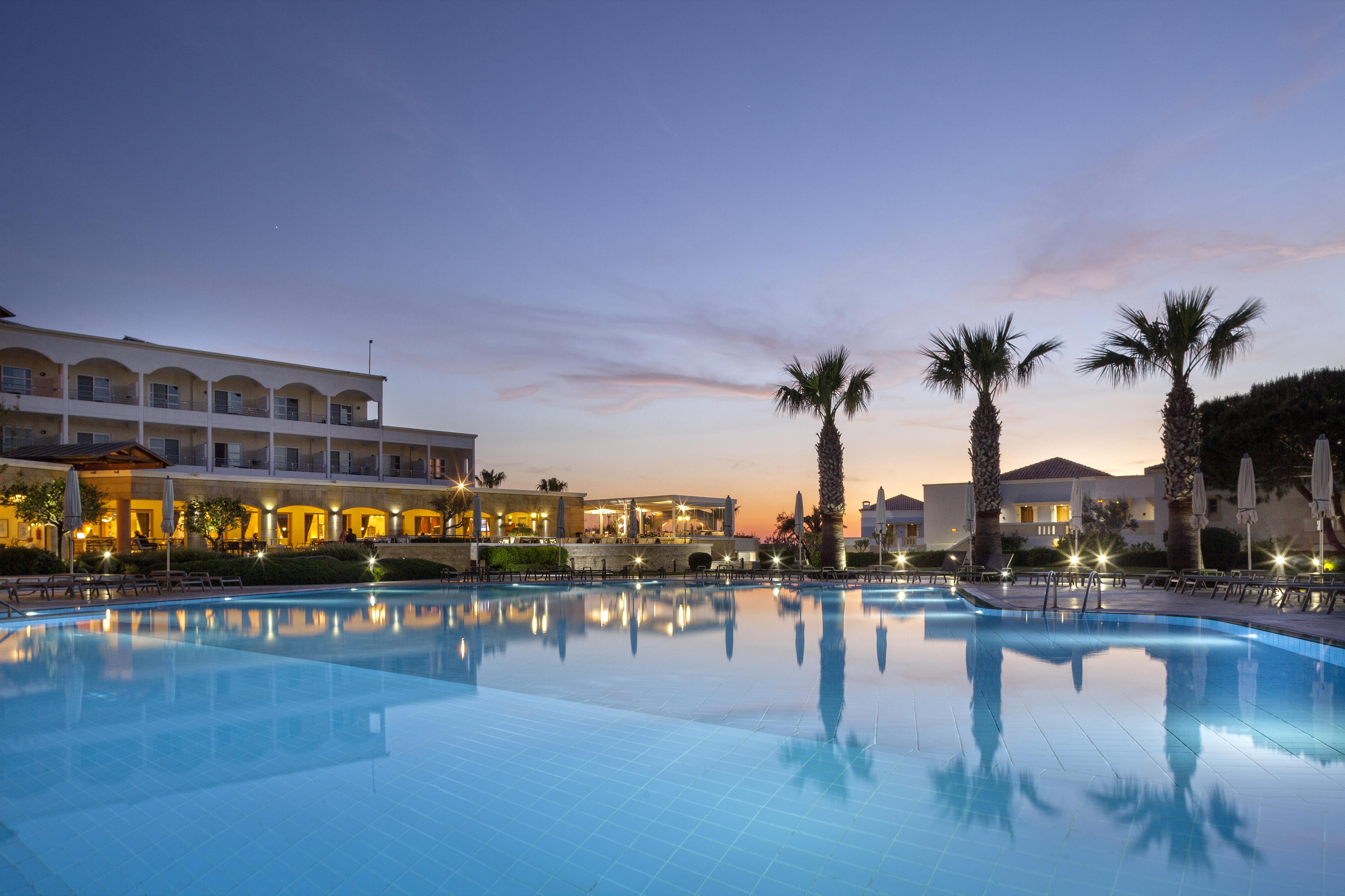 Neptune Luxury Resort マスティハリ エクステリア 写真