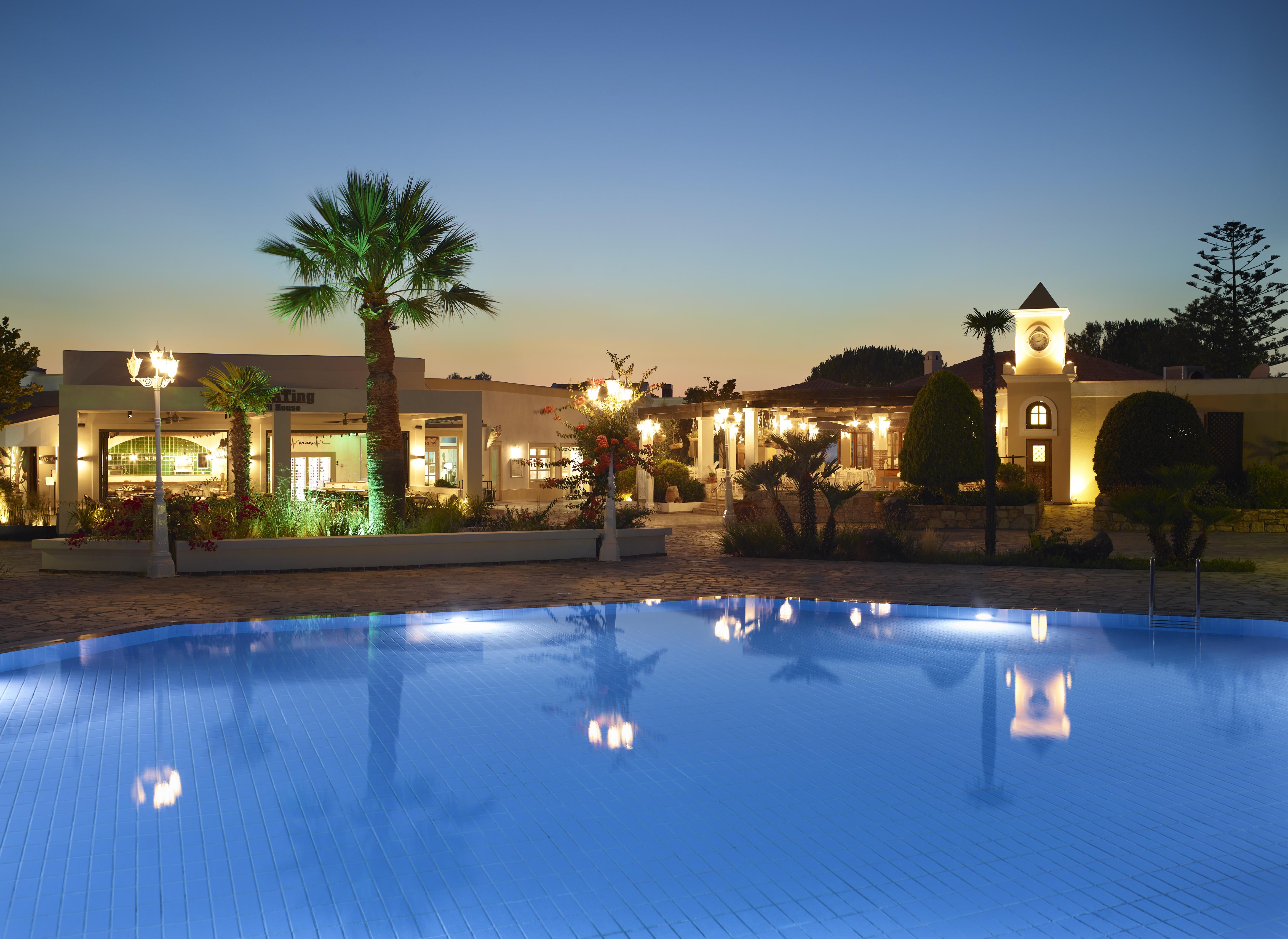 Neptune Luxury Resort マスティハリ エクステリア 写真