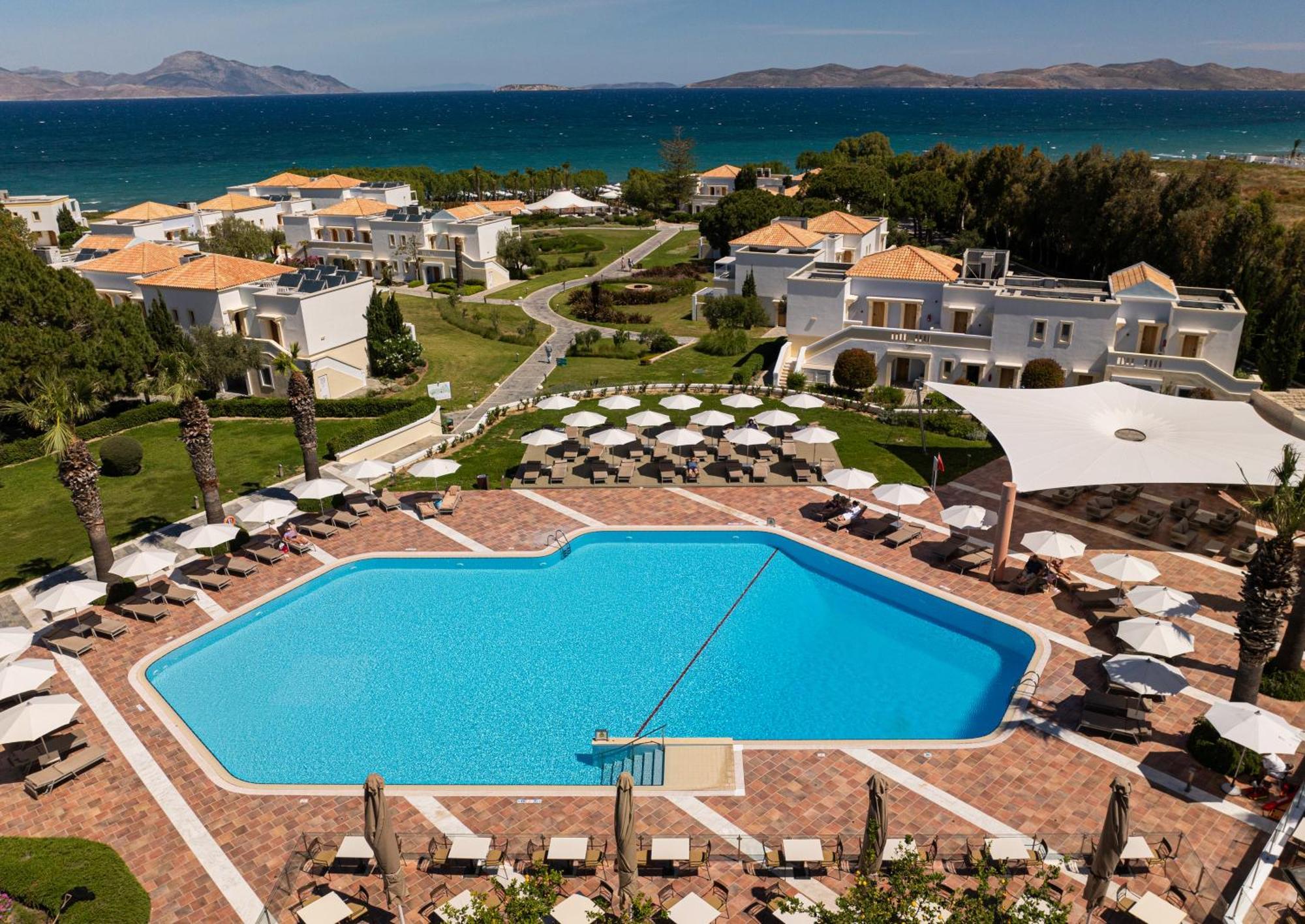 Neptune Luxury Resort マスティハリ エクステリア 写真