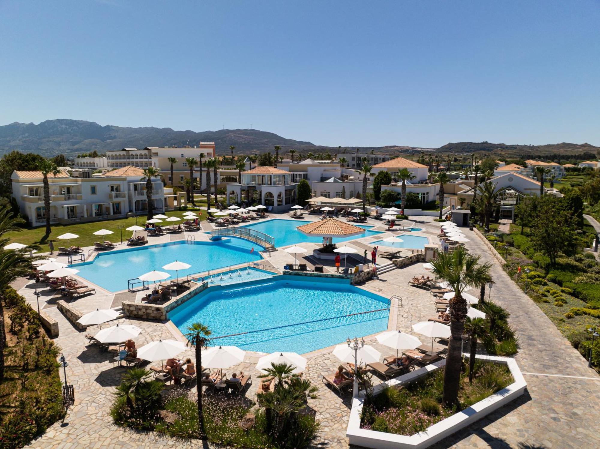 Neptune Luxury Resort マスティハリ エクステリア 写真